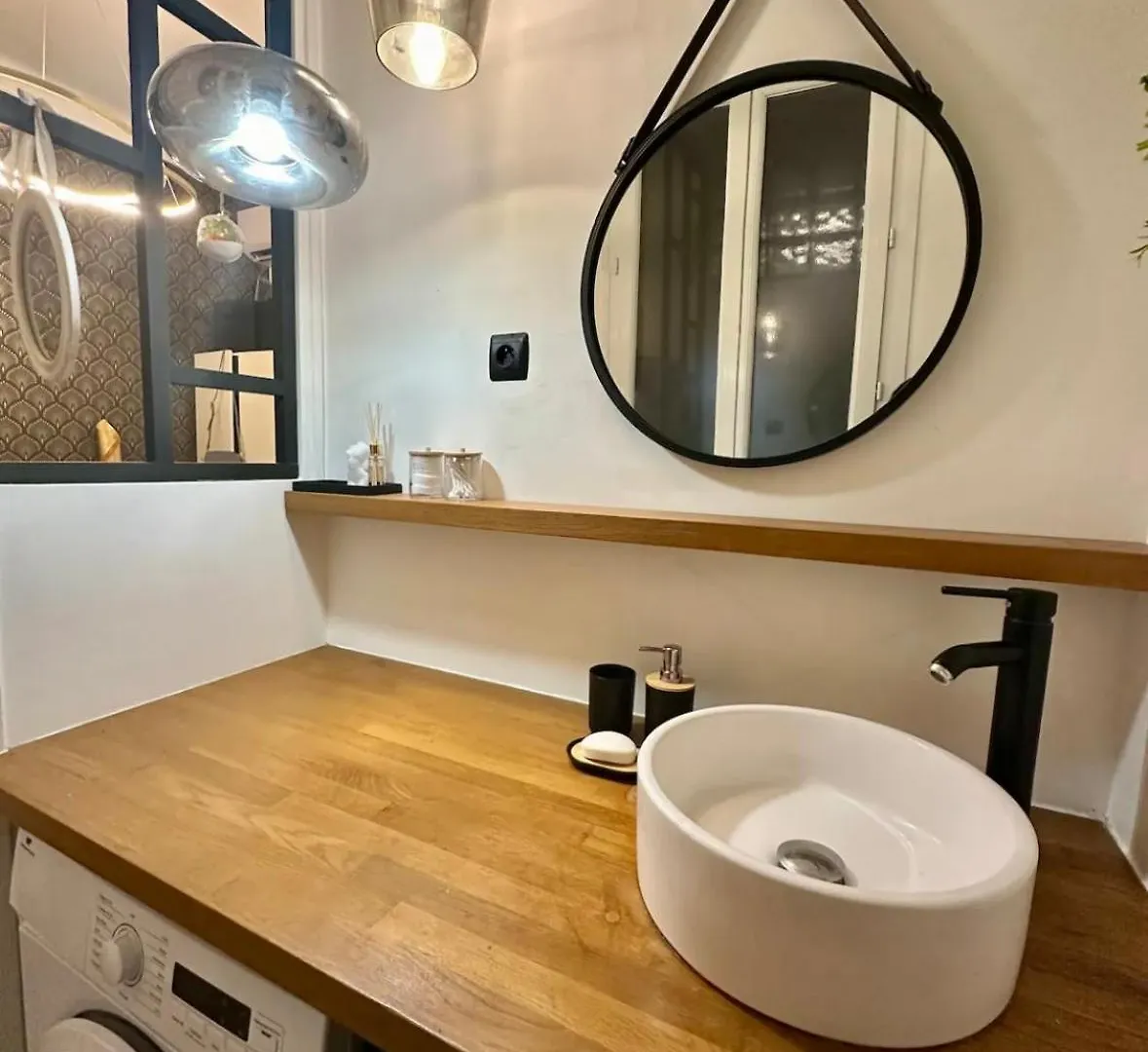 公寓 Charmant Appartement T2 尼斯